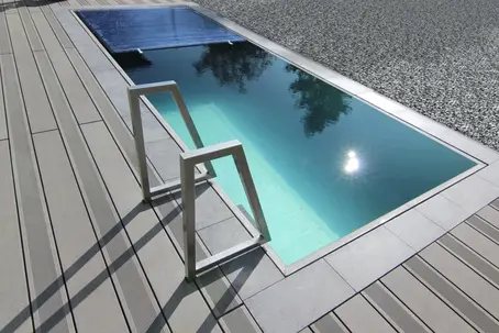 Piscine a sfioro — Piscine Dalla Bona