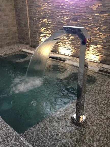 Con fontana — Piscine Dalla Bona